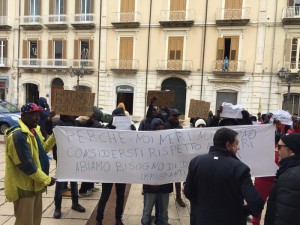 Manifestazione migranti a Campobasso