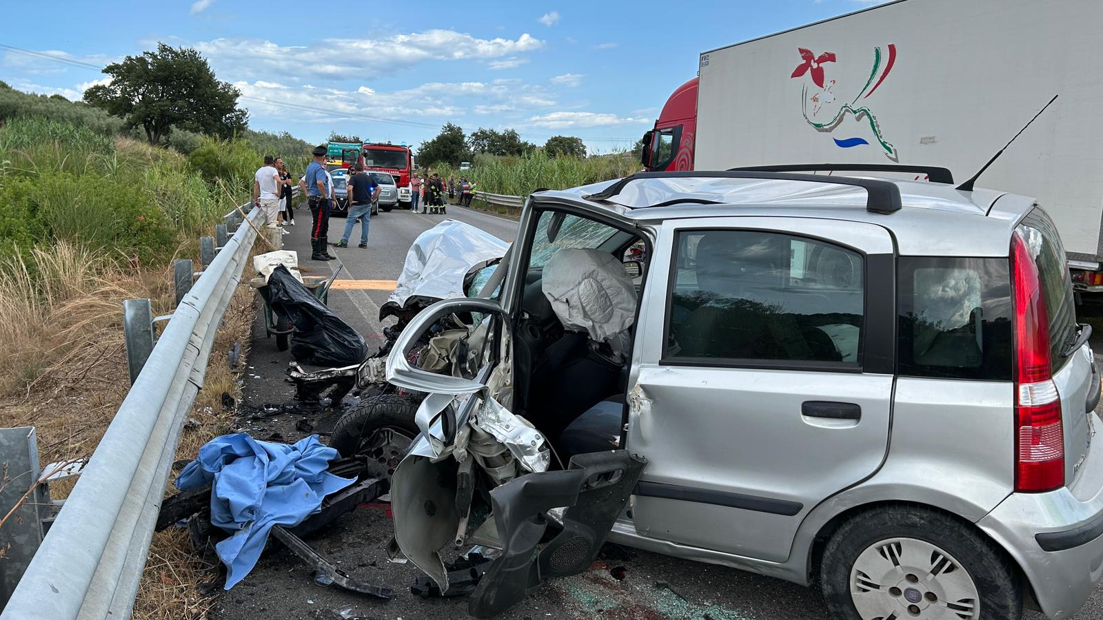 Mortale Sulla Trignina Tir E Tre Auto Coinvolte Una Persona Deceduta