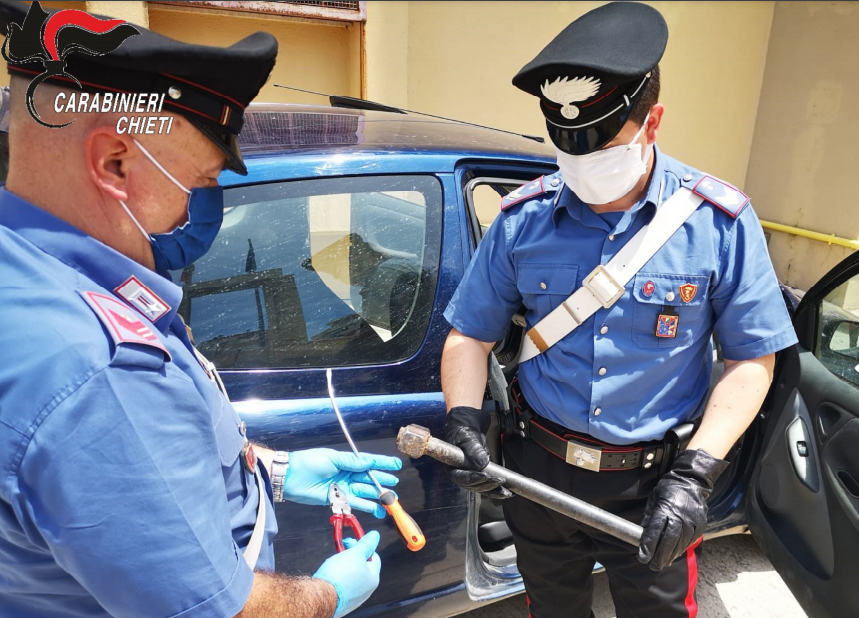 Ladri di auto in trasferta da Foggia fermati con arnesi da scasso nel Chietino - Vimarsana News