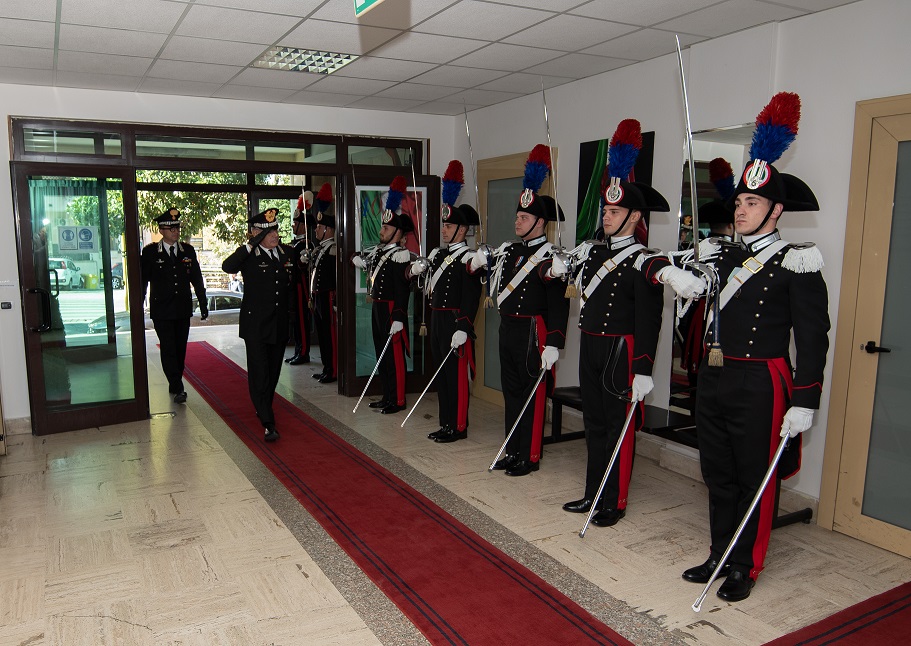 Carabinieri Il Generale Rispoli In Visita Alla Stazione Di Pietrabbondante Leco 